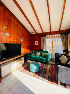 Casa Algarrobo